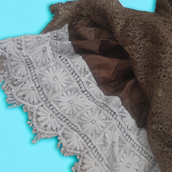 #2267 Twelve by Twelve lace fancy blouse L - Picture 3 of 3